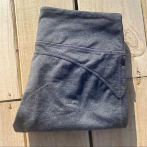 FABLETICS | Grey Capris Leggings Small